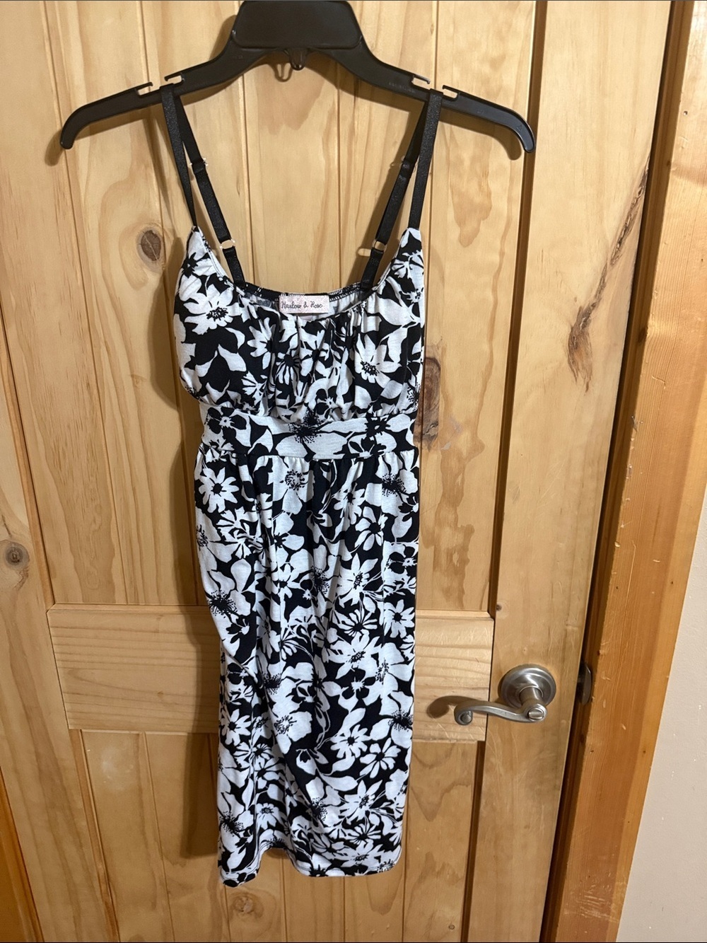 Harlow & Rose Black & White Floral Sundress Style